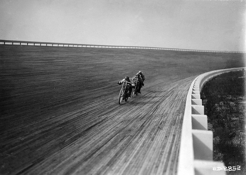 Racetrack Harley Davidson von harley davidson