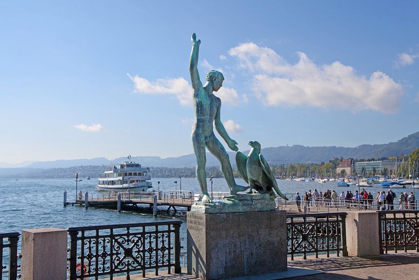 Zurich - Lac de Zurich avec la sculpture Ganymède par t.ART