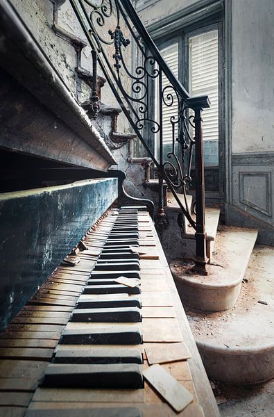 Detail of Abandoned Piano. by Roman Robroek - Photos of Abandoned Buildings