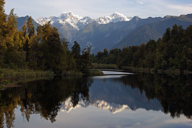 Spiegeling van Mount Cook in de avondzon, Lake Matheson van Jeroen van Deel
