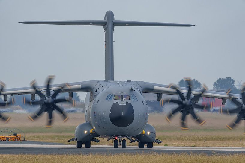 Der Airbus A400M Atlas der Luftwaffe. von Jaap van den Berg