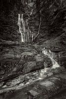 Wasserfall in Schwarz und Weiß