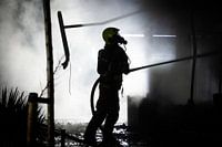 Feuerwehrmann bei der Arbeit