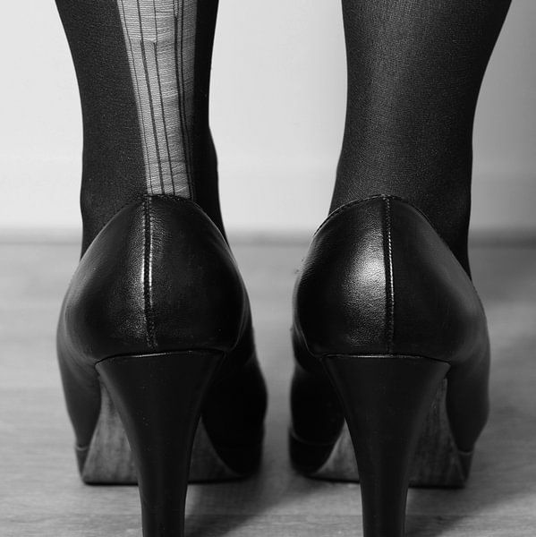 ladder in tights - partie de la série 'raw par nicole wunderink fotografie