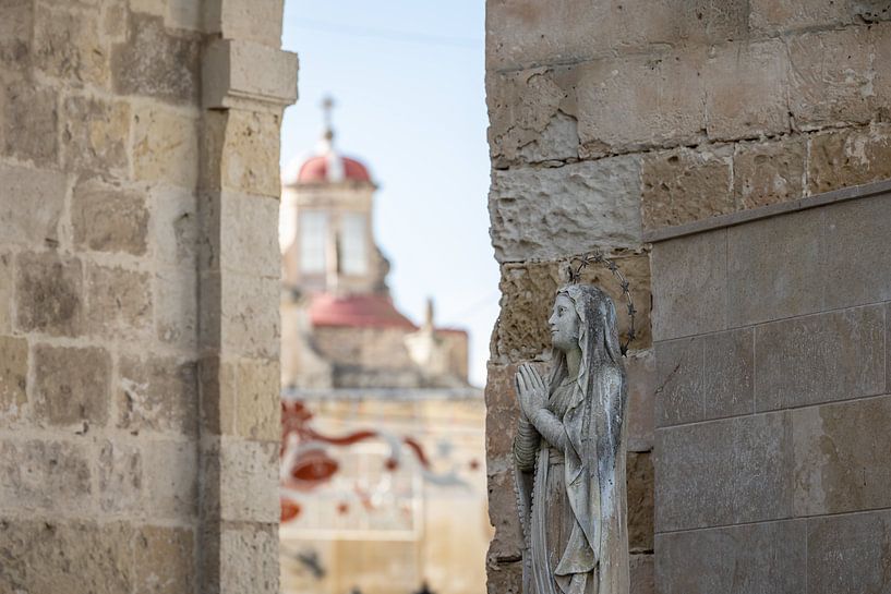 Basilika Kolleġjata u Proto-Parroċċa ta' San Pawl mit Marienstatue von Eric van Nieuwland