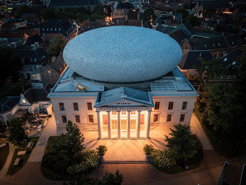 Museum De fundatie at night, Zwolle by Thomas Bartelds