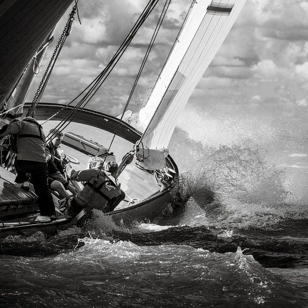 Skûtsje sailing  through the wild waves by ThomasVaer | Tom Coehoorn
