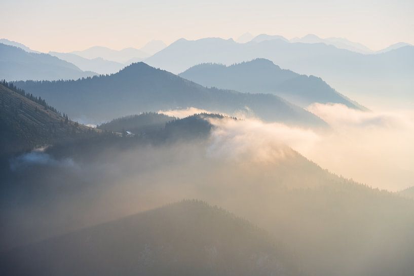 Un matin brumeux dans les Alpes bavaroises par Daniel Gastager