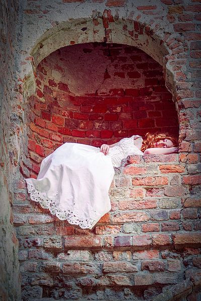 Peaceful portrait lady ruin by Kaylee Verschure