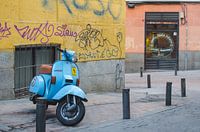 Authentische blaue Vespa