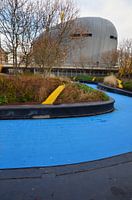 Das charakteristische Gebäude des Merkur Casinos in Almere vom Schipperplein aus gesehen.