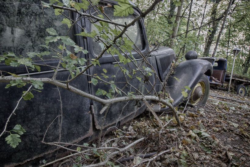 urbex car by Inge van de Pol