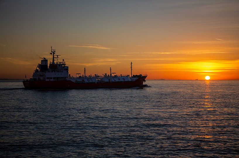 Schifffahrt vor der Küste von Vlissingen von MSP Canvas