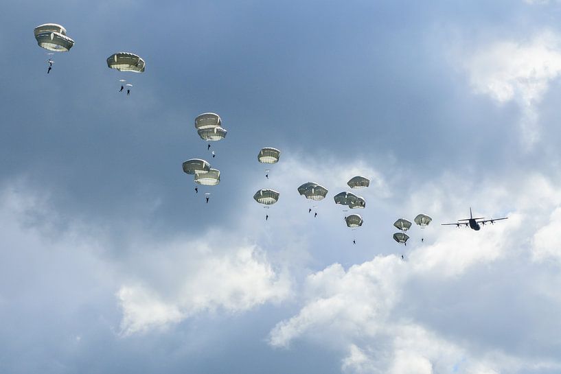 Luftgestütztes Gedenken an die Ginkeler Heide von Tim Wong