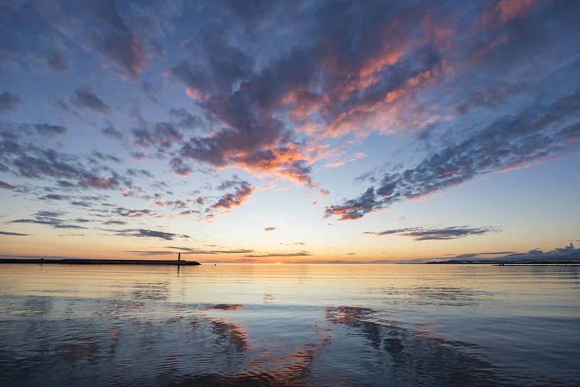 Sonnenuntergang an der spanischen Küste von Peter Haastrecht, van