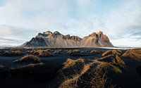 La plage noire de Vestrahorn en Islande