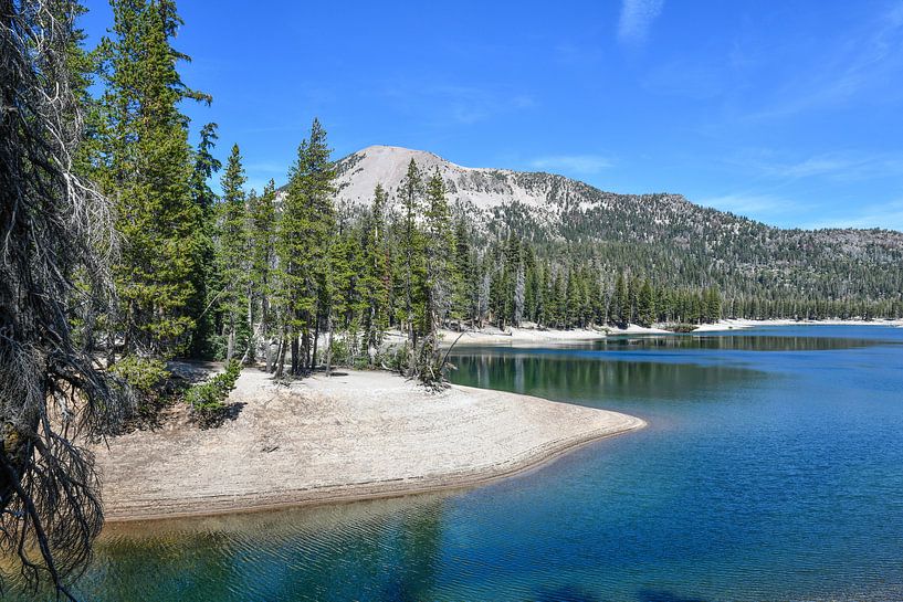 lake by Robert Styppa