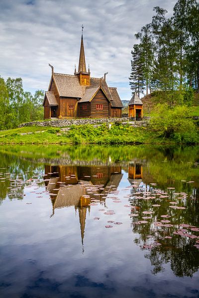 The stave church in Lillehamme by Hamperium Photography