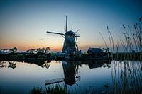 "Evening light over Kinderdijk: Mills in the Glow of Sunset"