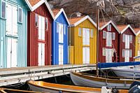 Bunte Häuschen im Fischerdorf Smögen, Schweden