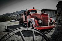 VINTAGE VALOR, CLASSIC FIRE TRUCK ON ROUTE 66