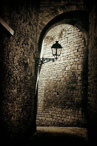 Straßenlaterne in  Sarlat-la-Canéda von Jan van der Knaap