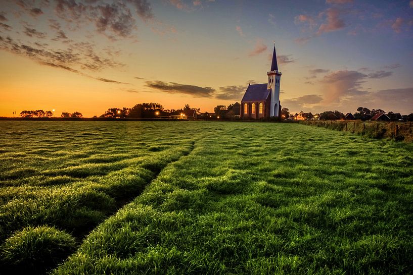 Church Den Hoorn Texel bei Sonnenaufgang von John Leeninga