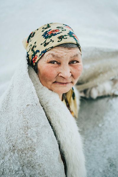 Portrait d'une femme en Sibérie, Russie par Milene van Arendonk