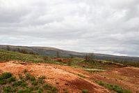 Landschaft mit orangefarbenem Boden in Island | Reisefotografie
