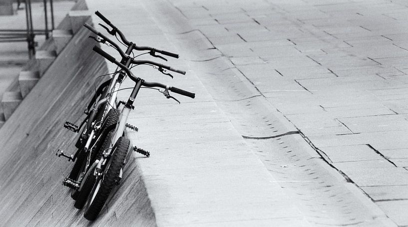 Cycles dans la rue par Perry Wiertz