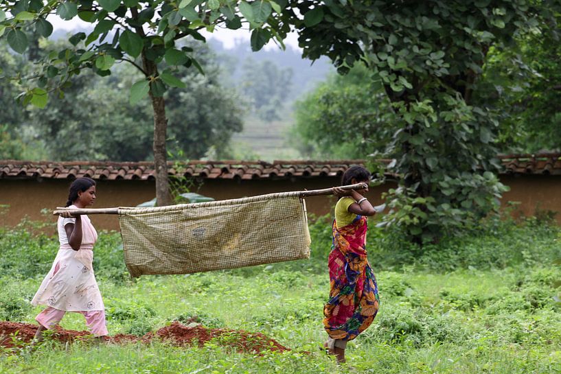Arbeiten Indische Frauen von Cora Unk