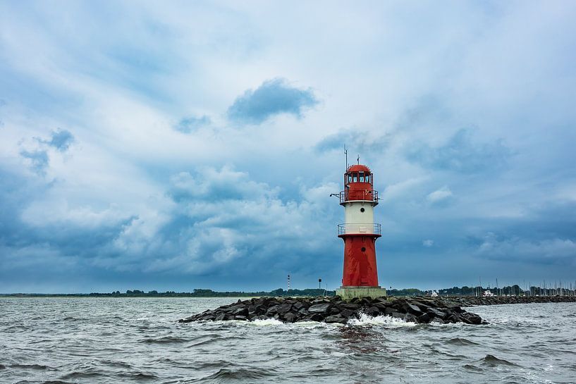 Mole an der Ostseeküste in Warnemünde von Rico Ködder