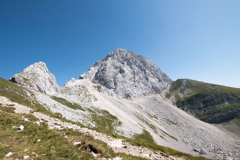Mangart berg by Cynthia van Diggele