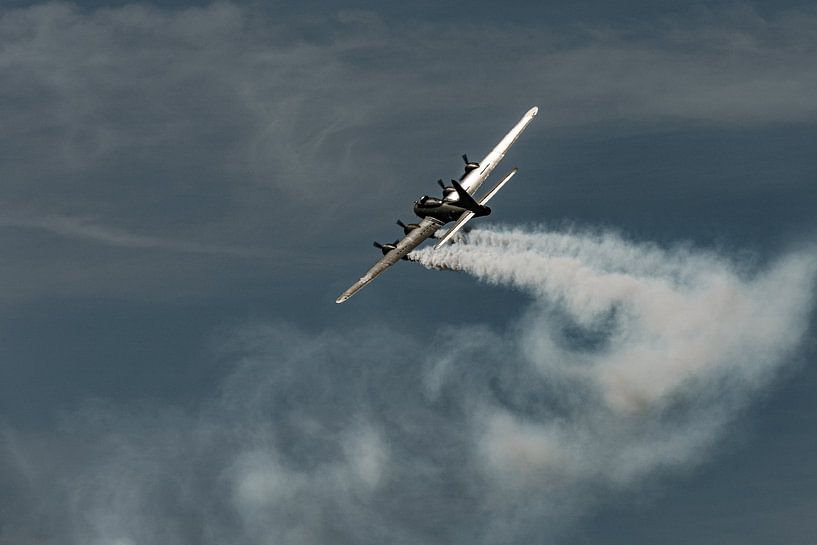 Fumée Boeing B-17G Flying Fortress  par Jaap van den Berg