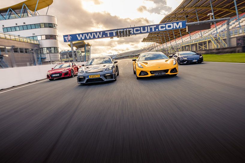 Duel between the Porsche GT4RS, Lotus Emira, Audi R8, Huracan STO by Martijn Bravenboer