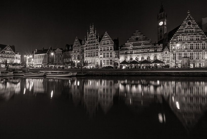 The Graslei in Ghent at night by MS Fotografie | Marc van der Stelt