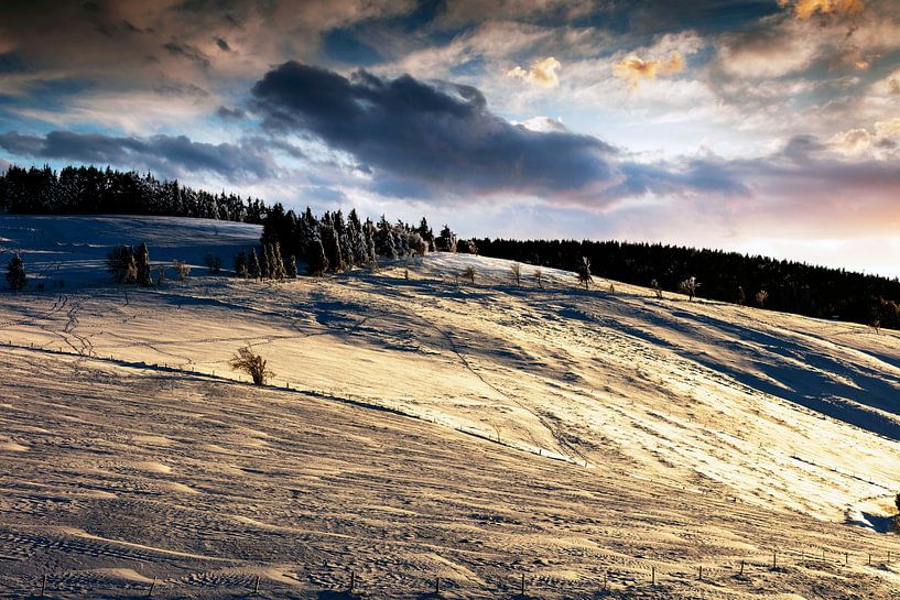 Coucher de soleil sur le Schauinsland en Forêt-Noire par Jürgen Wiesler