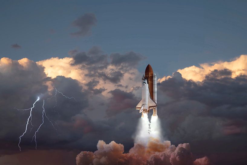 Space shuttle launch, with thunder. by Gert Hilbink